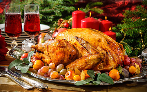Indulge in the Flavors of Tradition with the Thanksgiving Takeaway Turkey at Bab Al Qasr Hotel’s Rosemary Lounge